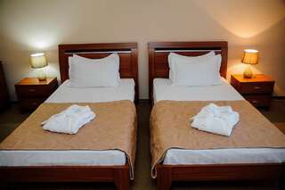 Отель Достык отель Шымкент Классический двухместный номер с 2 отдельными кроватями-3